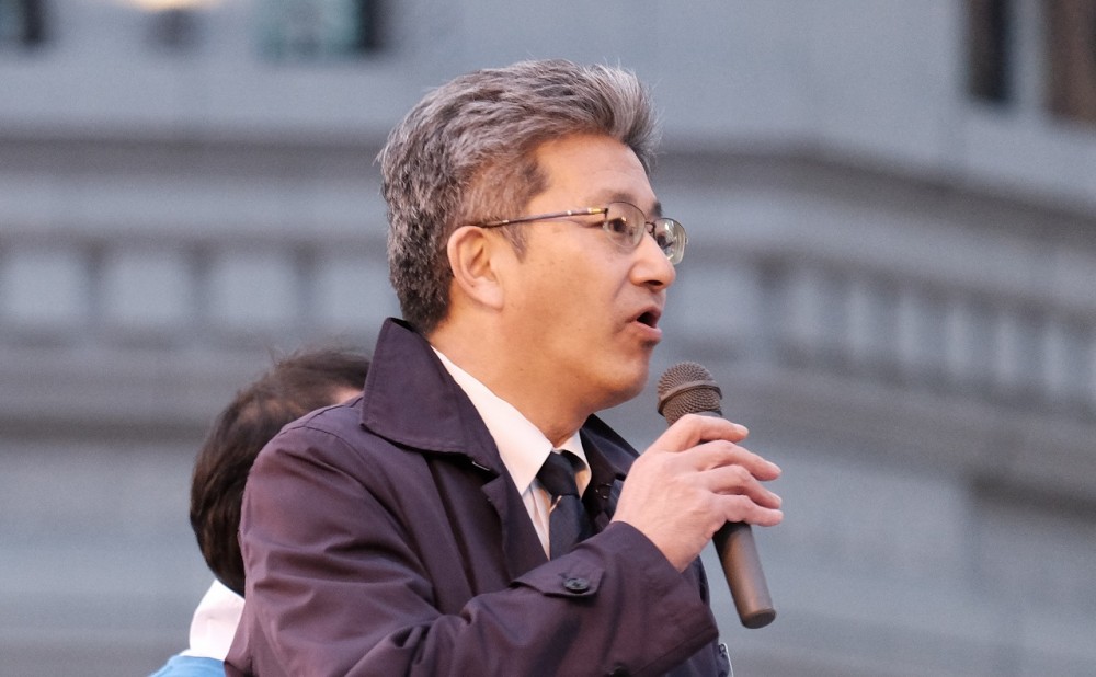 主催者を代表して挨拶する北海道平和運動フォーラム長田・代表
